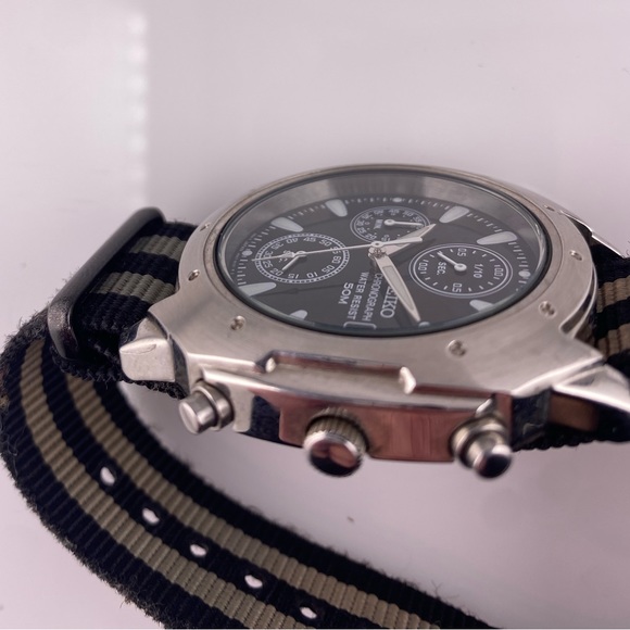 Seiko V657-9099 Stainless Steel Watch Chronometer Date On NATO Band - Picture 2 of 3